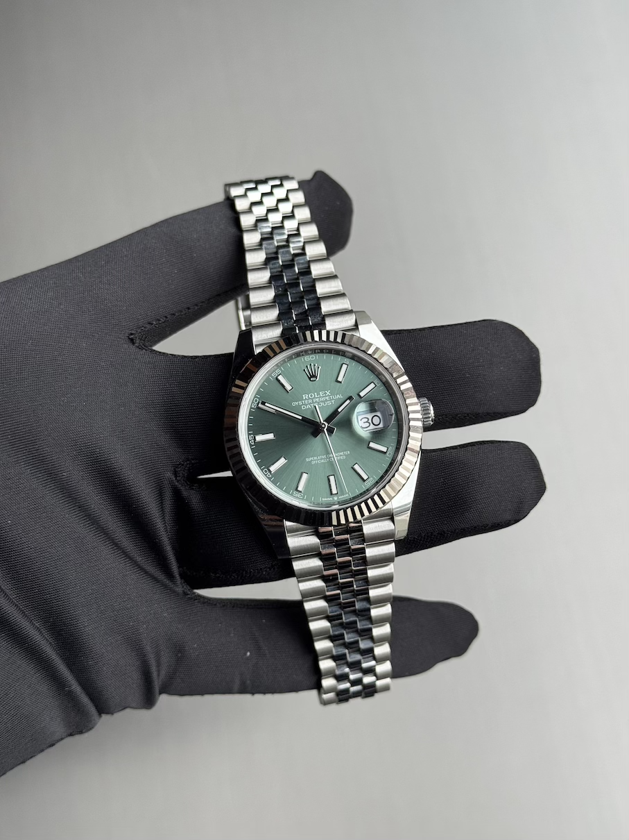Rolex Datejust 126334 Mint